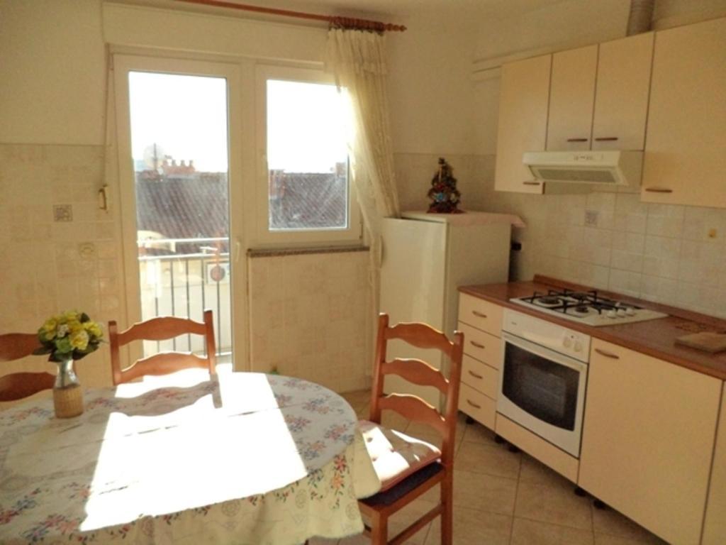 Apartment In With Sea View, Terrace, Air Conditioning, Wifi 633-2 *