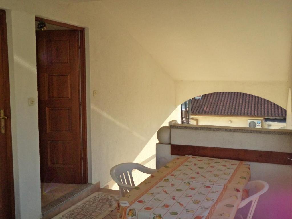 Apartment In With Sea View, Terrace, Air Conditioning, Wifi 633-2